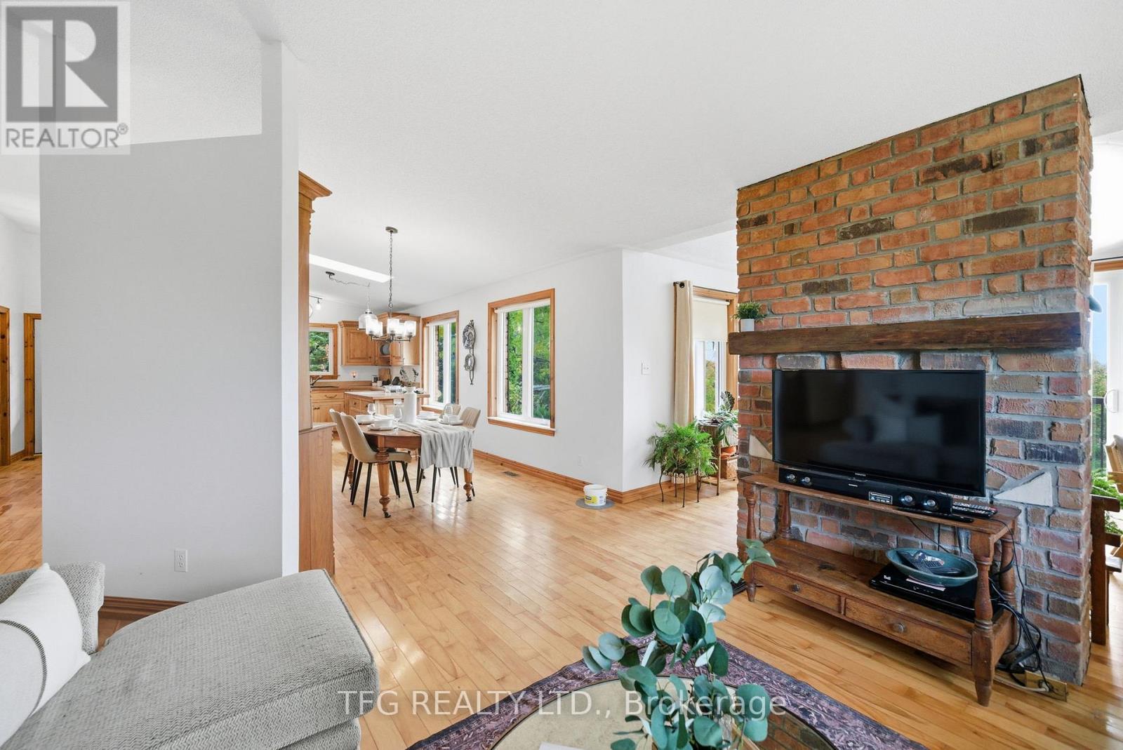 996 Third Line, Otonabee-South Monaghan, Ontario  K0L 1B0 - Photo 11 - X12467203