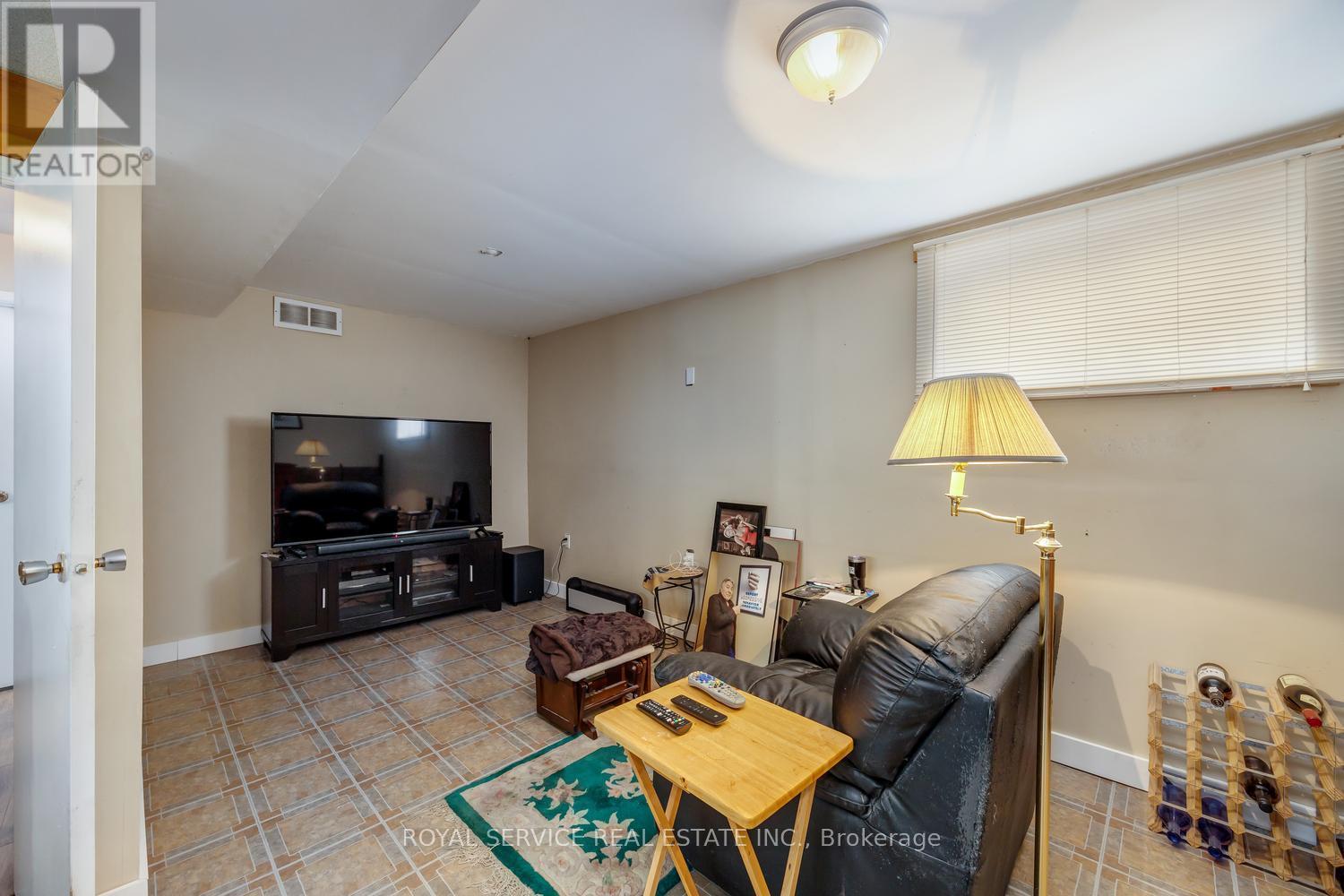 19 Propp Drive, Kawartha Lakes (Pontypool), Ontario  L0A 1K0 - Photo 33 - X12467401