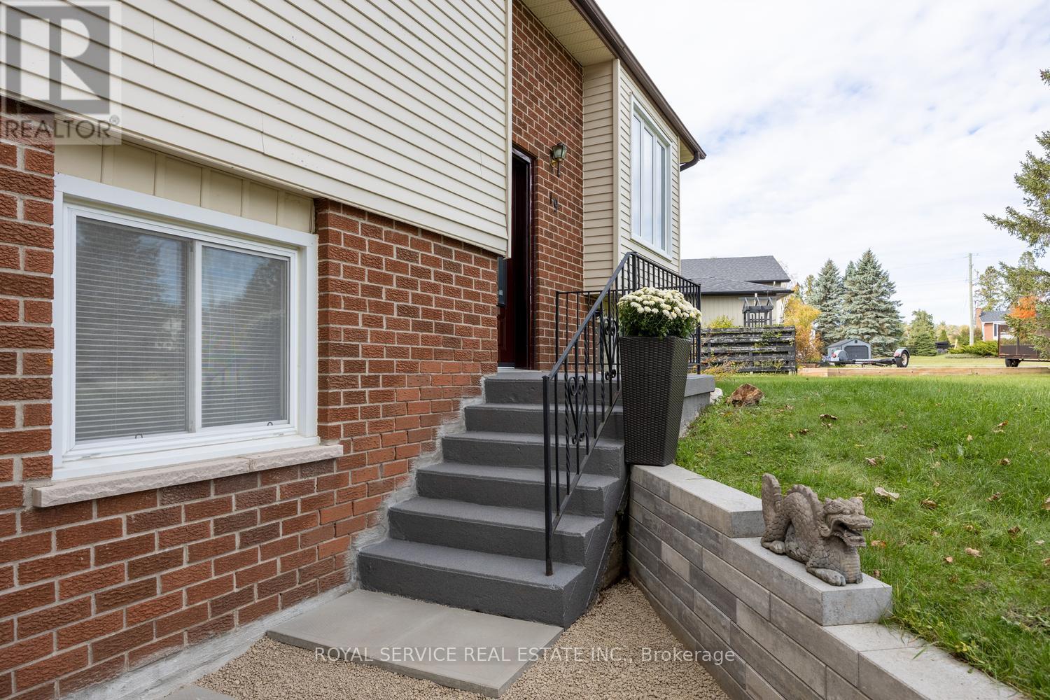 19 Propp Drive, Kawartha Lakes (Pontypool), Ontario  L0A 1K0 - Photo 9 - X12467401