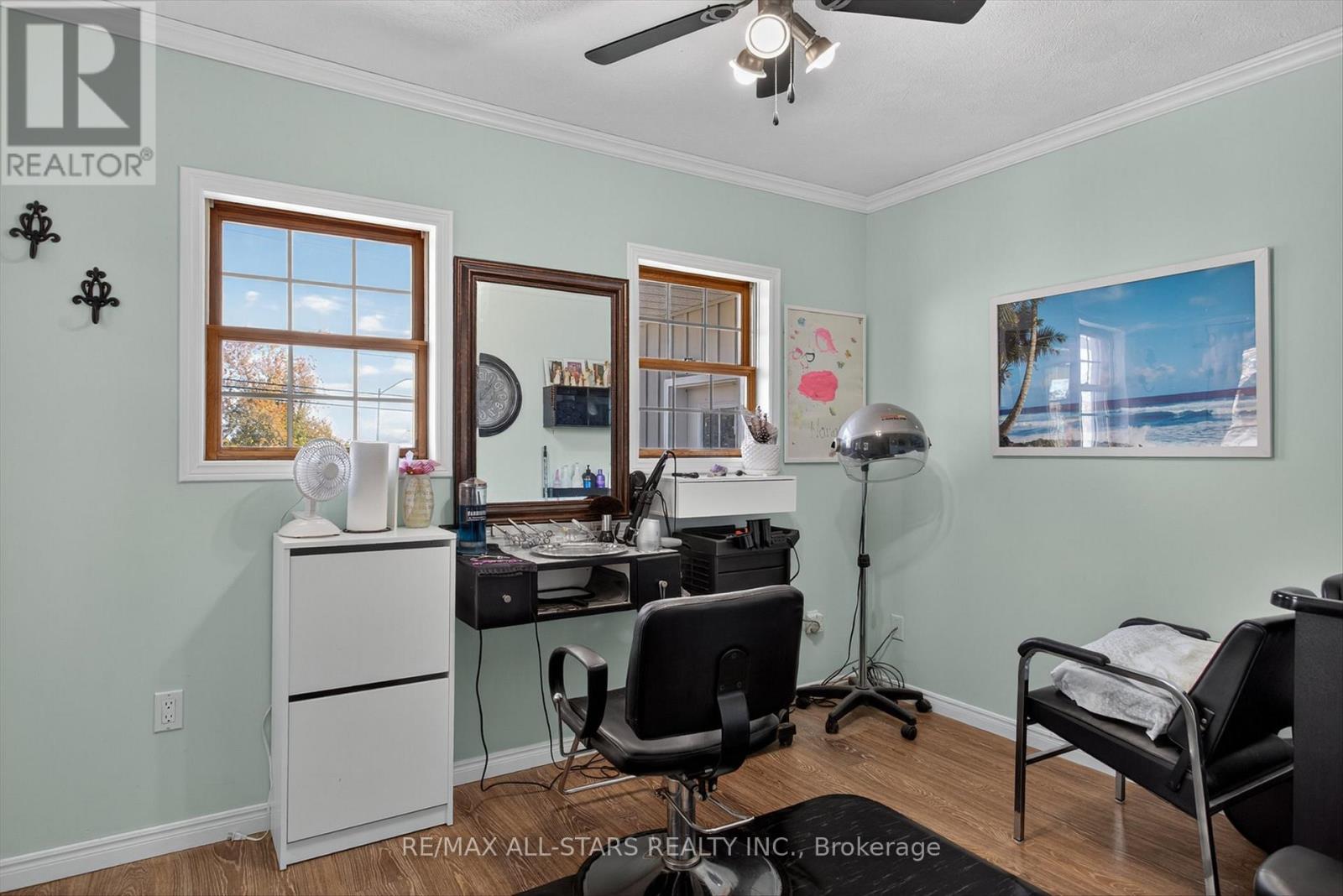 291 Angeline Street N, Kawartha Lakes (Ops), Ontario  K9V 4R1 - Photo 25 - X12467963