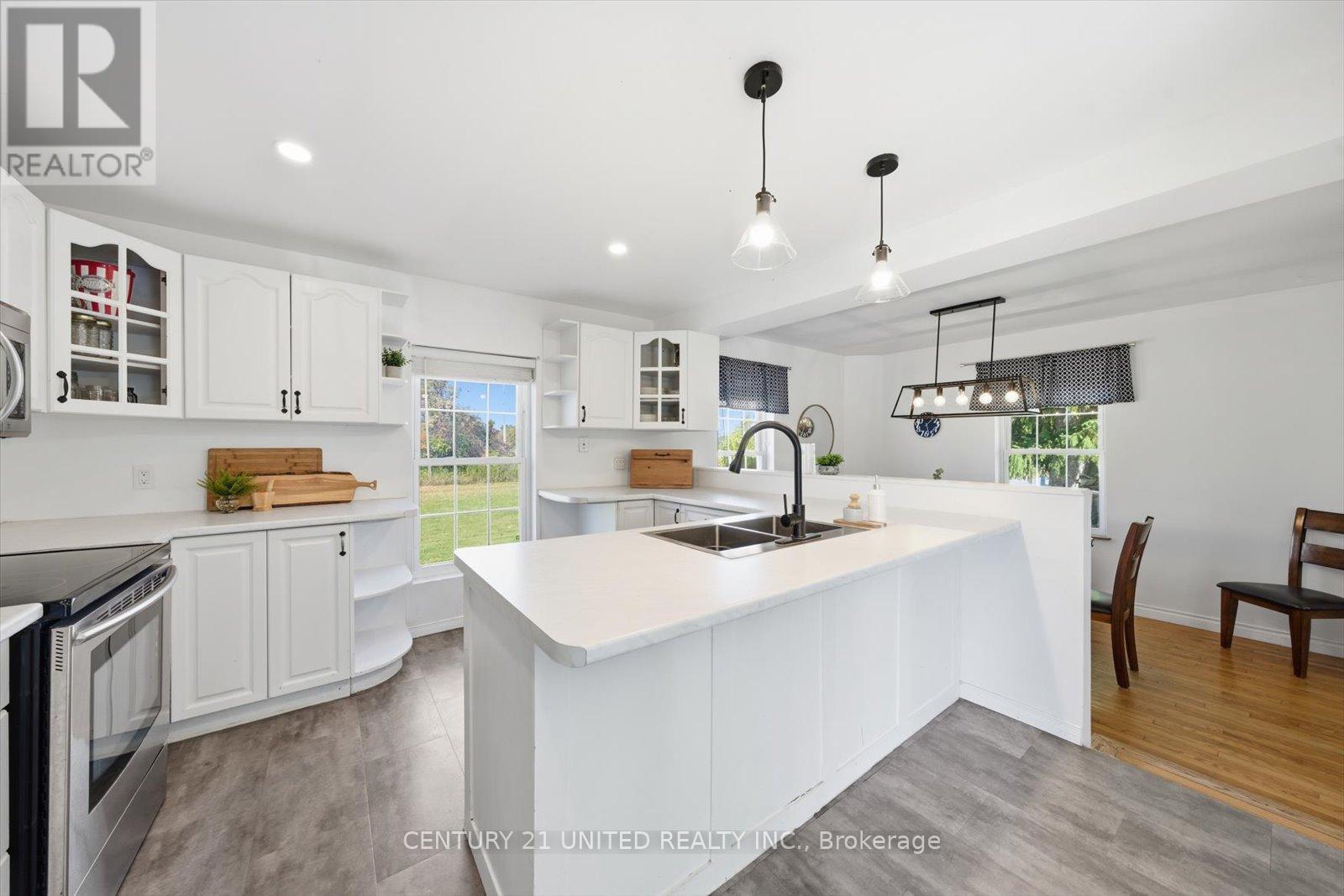 3766 Wallace Point Road, Otonabee-South Monaghan, Ontario  K9J 6Y3 - Photo 15 - X12468013