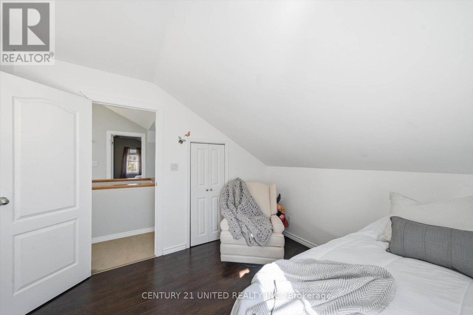 3766 Wallace Point Road, Otonabee-South Monaghan, Ontario  K9J 6Y3 - Photo 33 - X12468013
