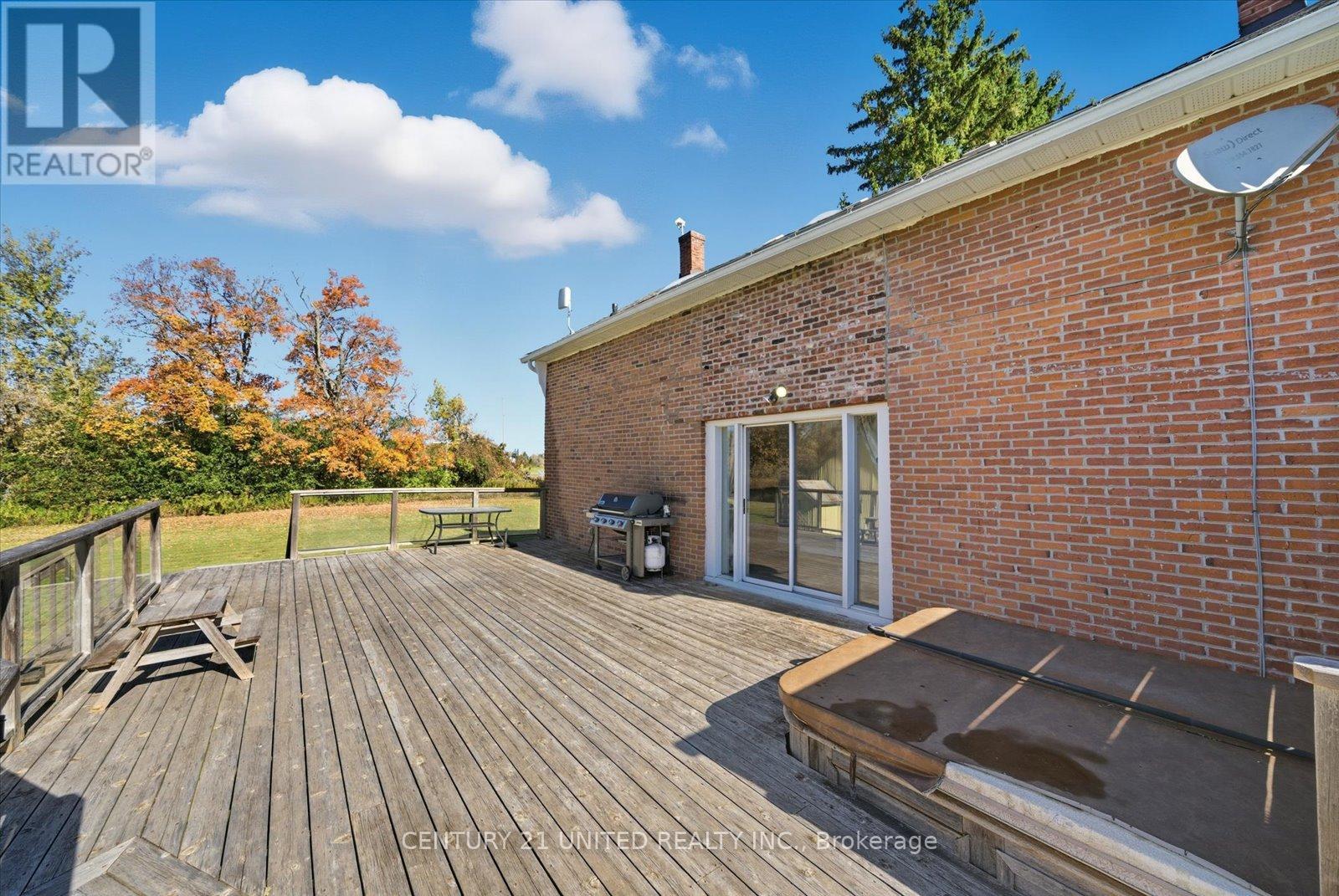 3766 Wallace Point Road, Otonabee-South Monaghan, Ontario  K9J 6Y3 - Photo 39 - X12468013