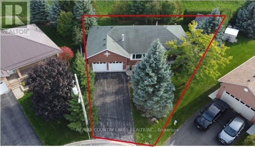 57 Eakins Court, Kawartha Lakes (Lindsay), Ontario  K9V 6J9 - Photo 2 - X12468190