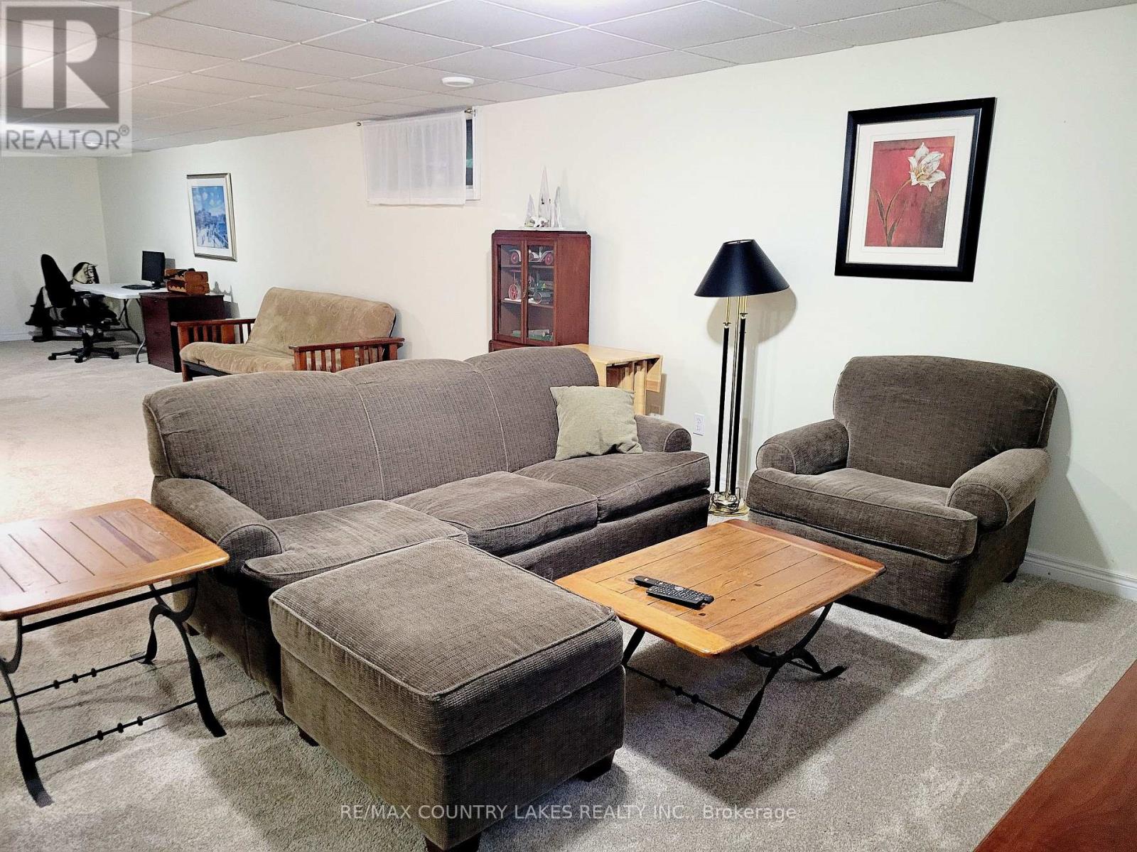 57 Eakins Court, Kawartha Lakes (Lindsay), Ontario  K9V 6J9 - Photo 28 - X12468190