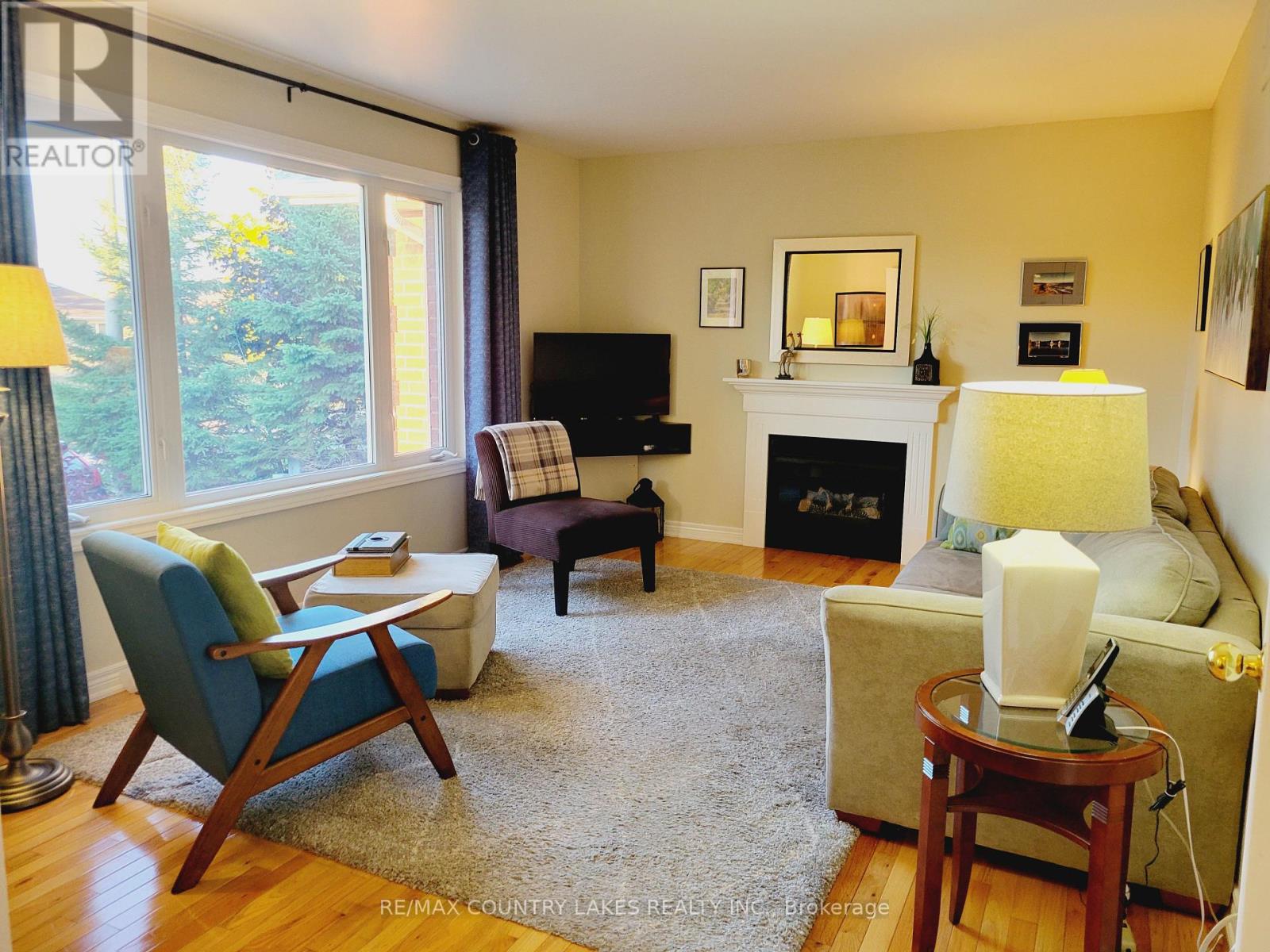 57 Eakins Court, Kawartha Lakes (Lindsay), Ontario  K9V 6J9 - Photo 7 - X12468190