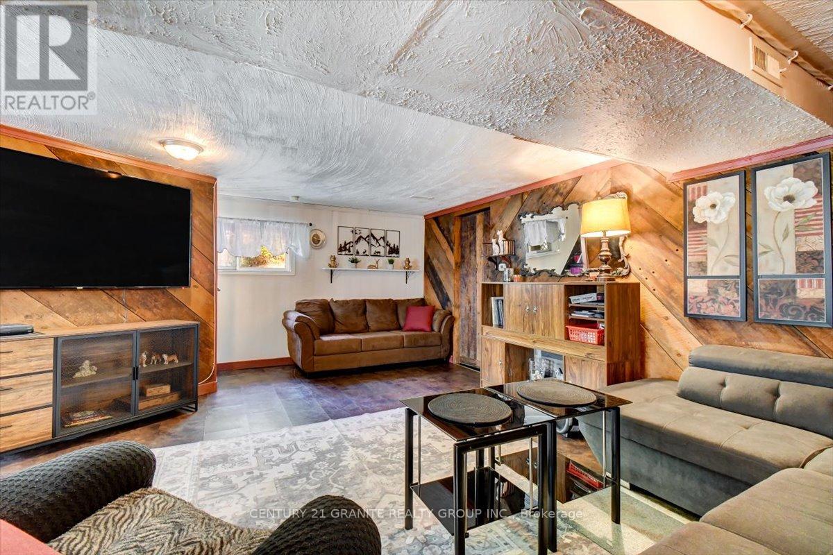 482 Old L'amable Road, Bancroft (Dungannon Ward), Ontario  K0L 1C0 - Photo 13 - X12468588