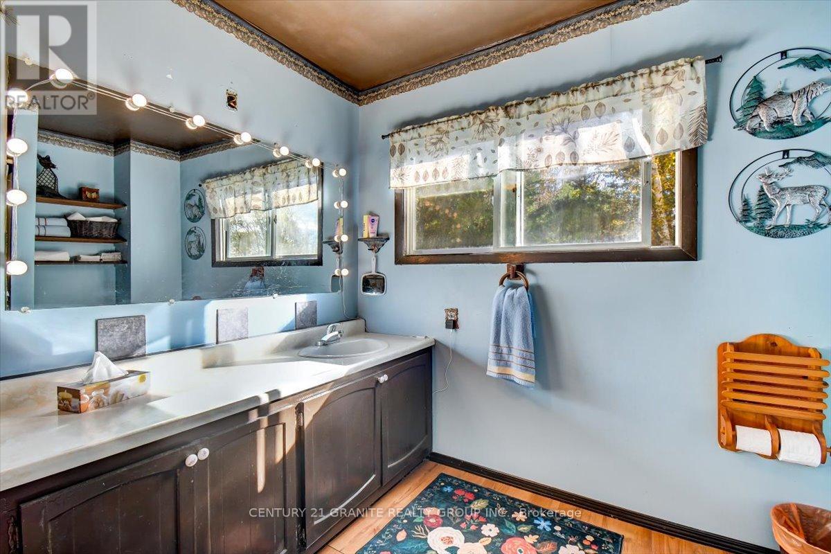 482 Old L'amable Road, Bancroft (Dungannon Ward), Ontario  K0L 1C0 - Photo 26 - X12468588