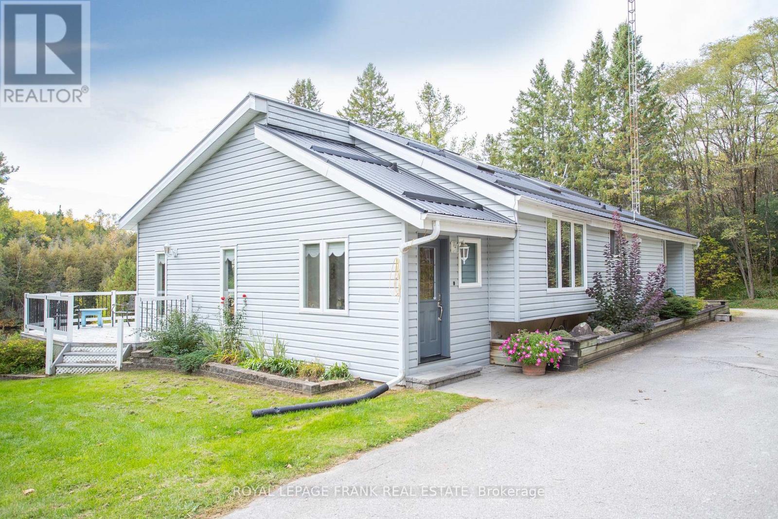 46 Century Farm Road, Kawartha Lakes (Manvers), Ontario  L0A 1K0 - Photo 11 - X12468754