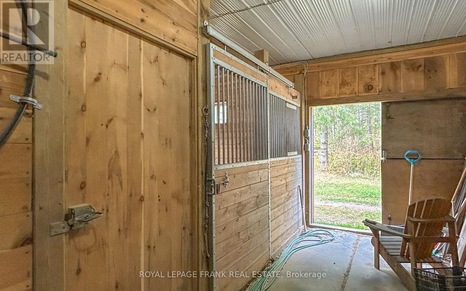 46 Century Farm Road, Kawartha Lakes (Manvers), Ontario  L0A 1K0 - Photo 27 - X12468754