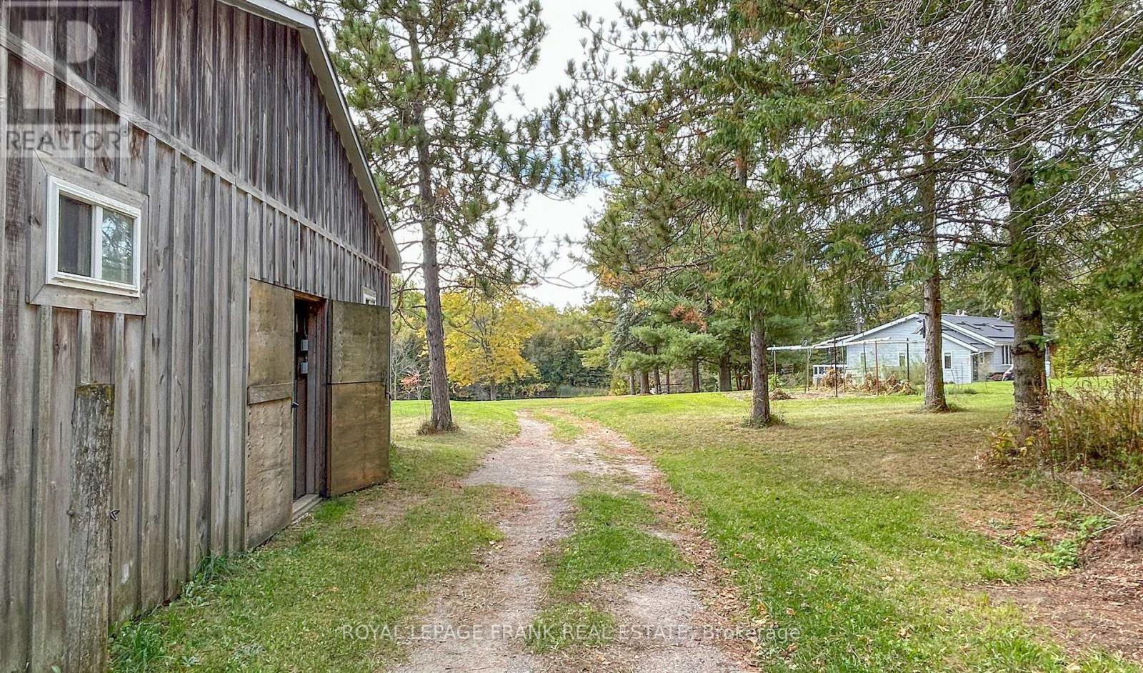46 Century Farm Road, Kawartha Lakes (Manvers), Ontario  L0A 1K0 - Photo 31 - X12468754