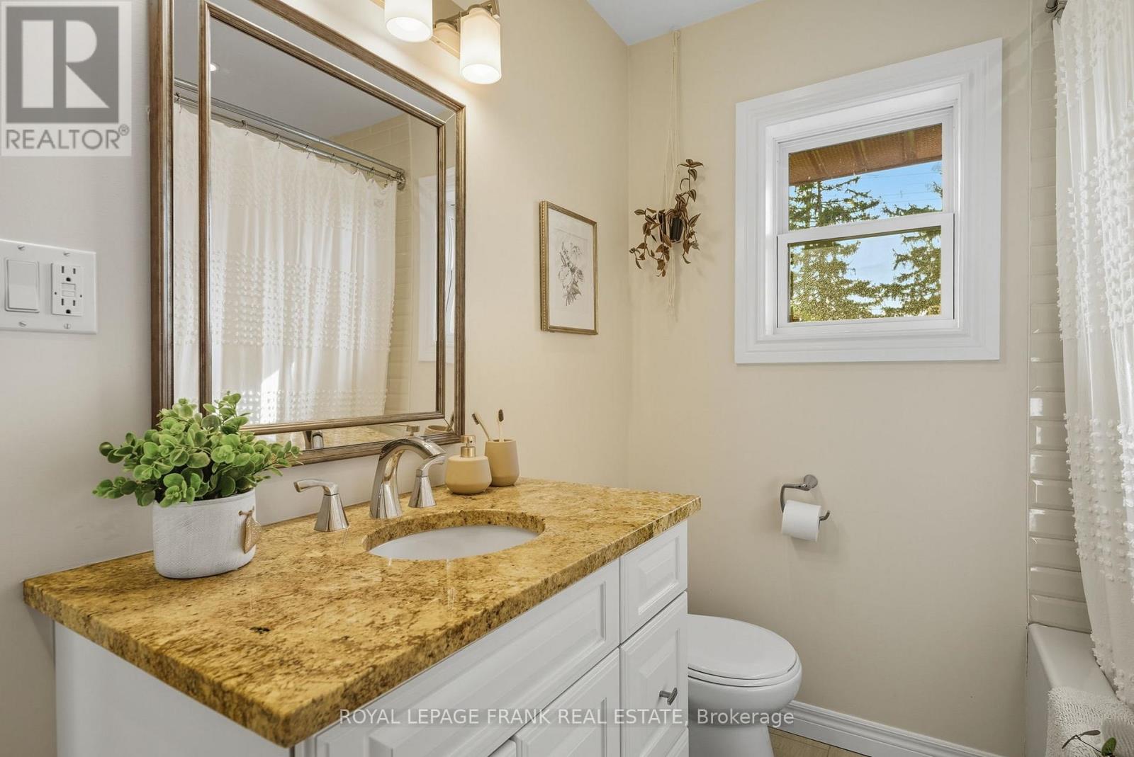 234 Angeline Street N, Kawartha Lakes (Lindsay), Ontario  K9V 5E9 - Photo 23 - X12468897