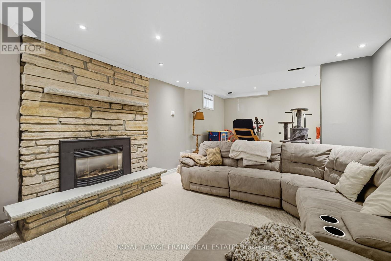 234 Angeline Street N, Kawartha Lakes (Lindsay), Ontario  K9V 5E9 - Photo 29 - X12468897