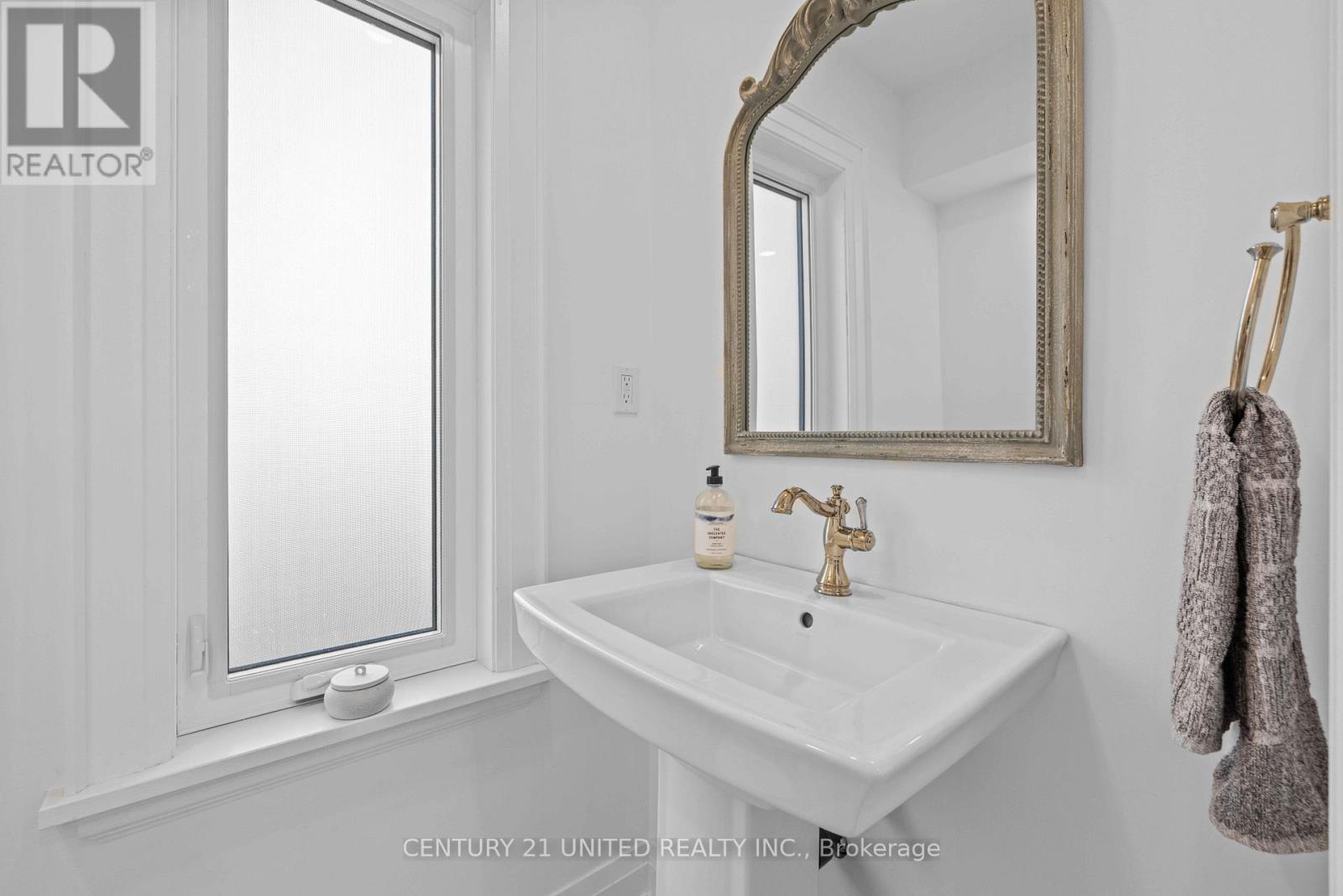 753 Chesterfield Avenue, Peterborough (Northcrest Ward 5), Ontario  K9H 4Y1 - Photo 18 - X12468903