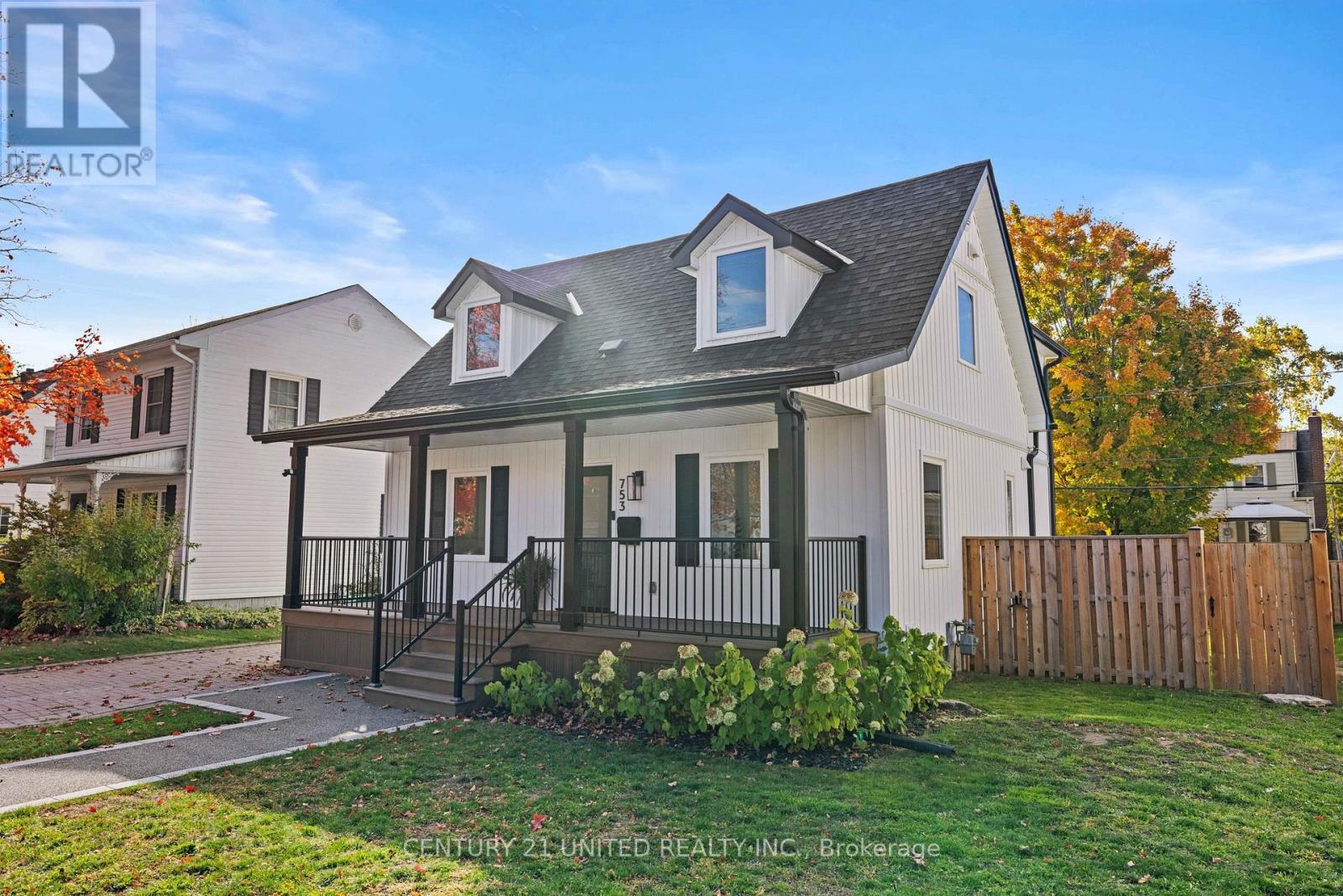 753 Chesterfield Avenue, Peterborough (Northcrest Ward 5), Ontario  K9H 4Y1 - Photo 3 - X12468903