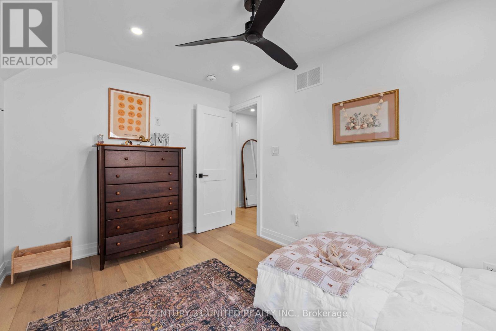 753 Chesterfield Avenue, Peterborough (Northcrest Ward 5), Ontario  K9H 4Y1 - Photo 30 - X12468903