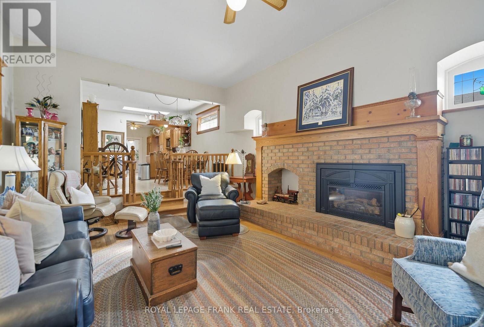 76 Bond Street W, Kawartha Lakes (Lindsay), Ontario  K9V 3R4 - Photo 20 - X12468918