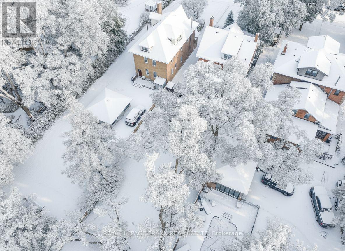 76 Bond Street W, Kawartha Lakes (Lindsay), Ontario  K9V 3R4 - Photo 44 - X12468918