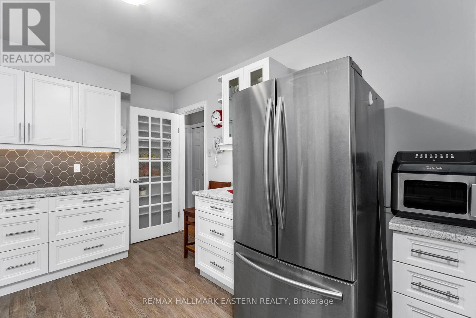 1275 Hopewell Avenue, Peterborough (Northcrest Ward 5), Ontario  K9H 6T2 - Photo 11 - X12469033
