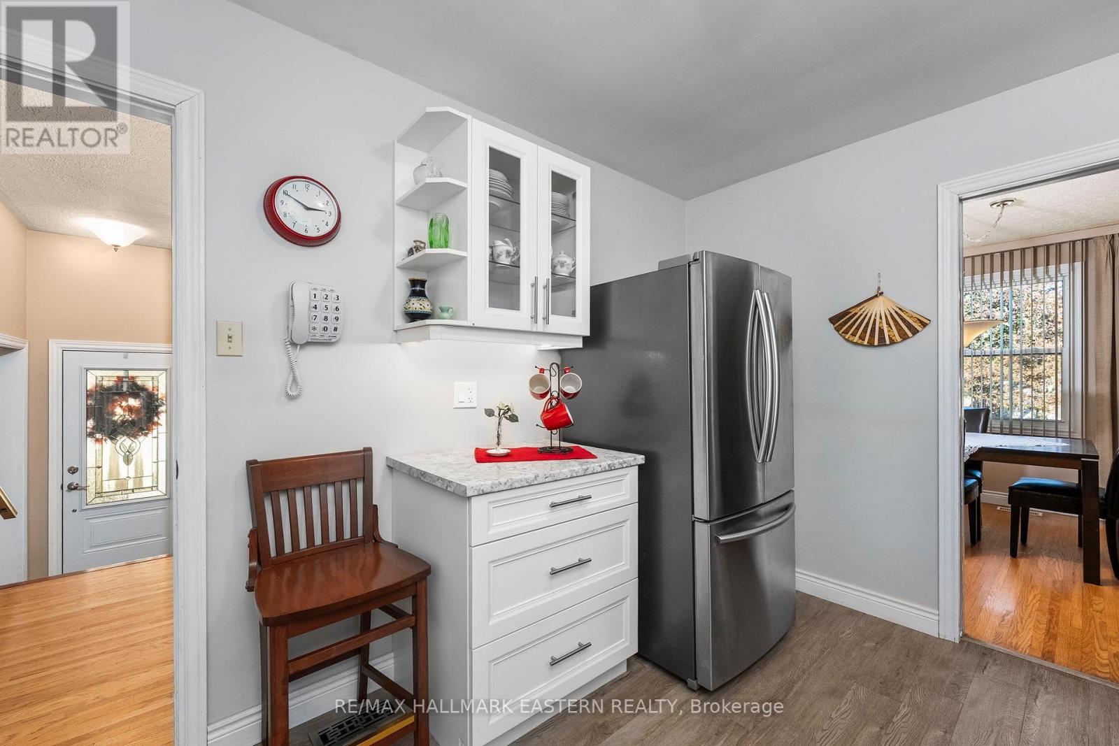 1275 Hopewell Avenue, Peterborough (Northcrest Ward 5), Ontario  K9H 6T2 - Photo 13 - X12469033