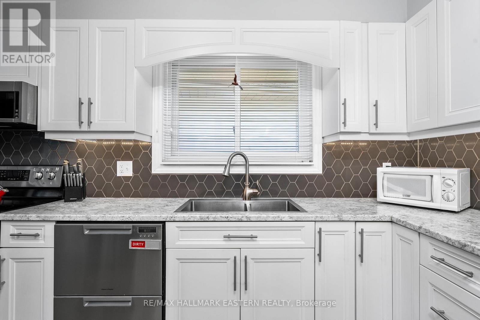 1275 Hopewell Avenue, Peterborough (Northcrest Ward 5), Ontario  K9H 6T2 - Photo 14 - X12469033
