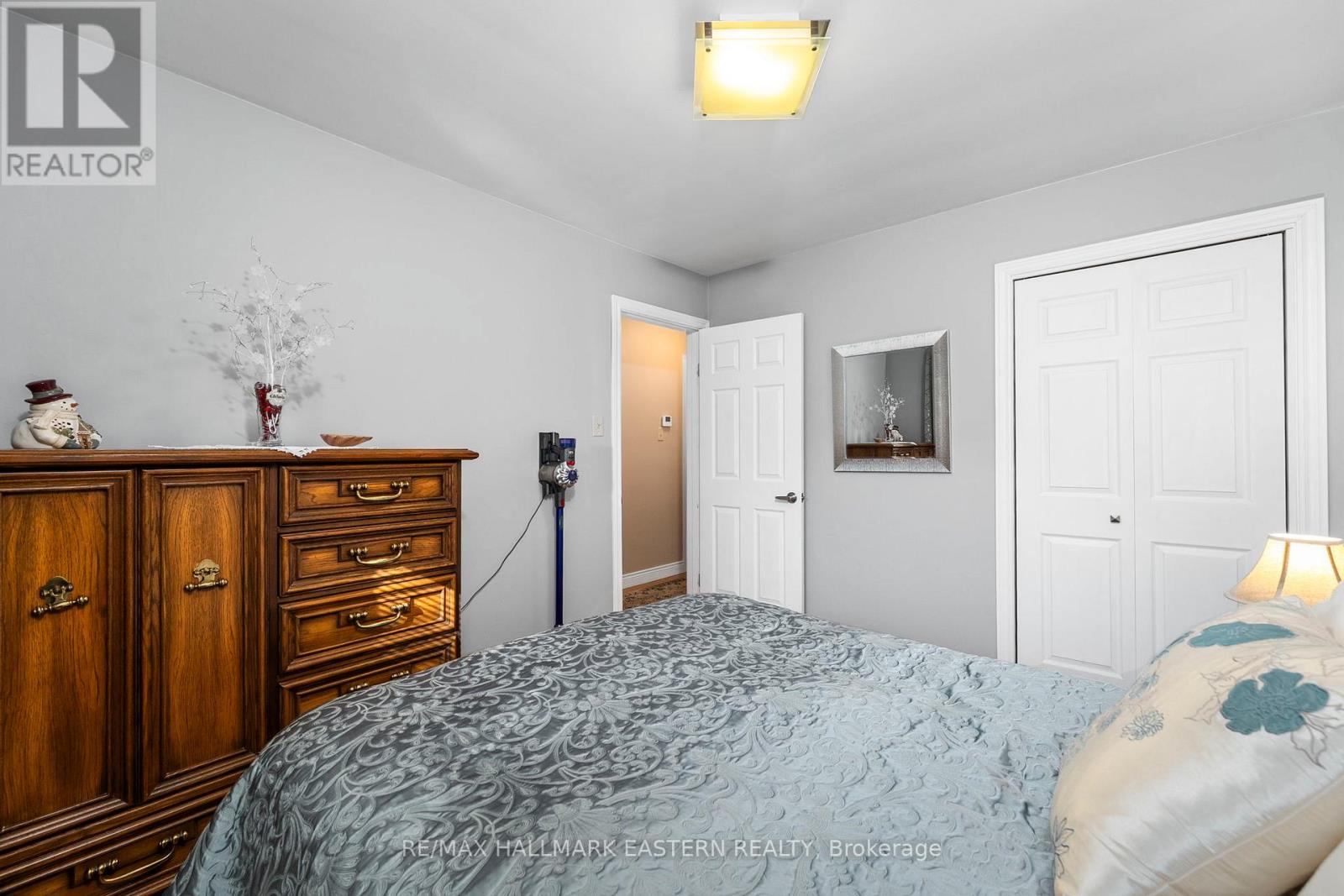 1275 Hopewell Avenue, Peterborough (Northcrest Ward 5), Ontario  K9H 6T2 - Photo 18 - X12469033