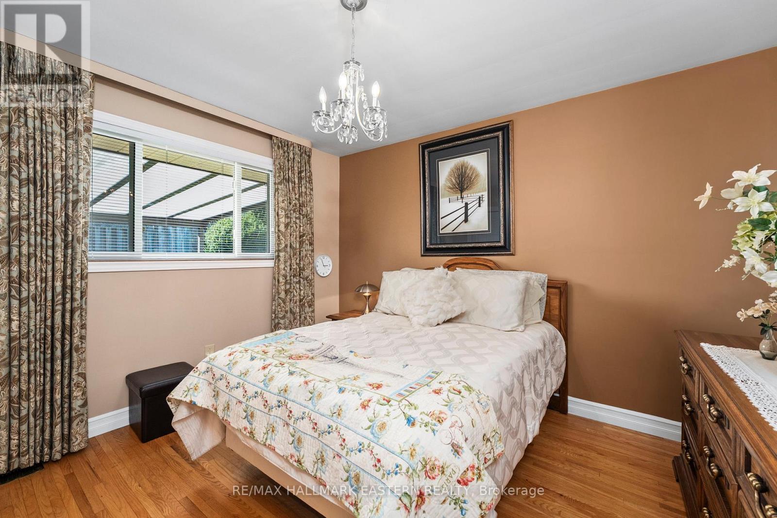 1275 Hopewell Avenue, Peterborough (Northcrest Ward 5), Ontario  K9H 6T2 - Photo 19 - X12469033
