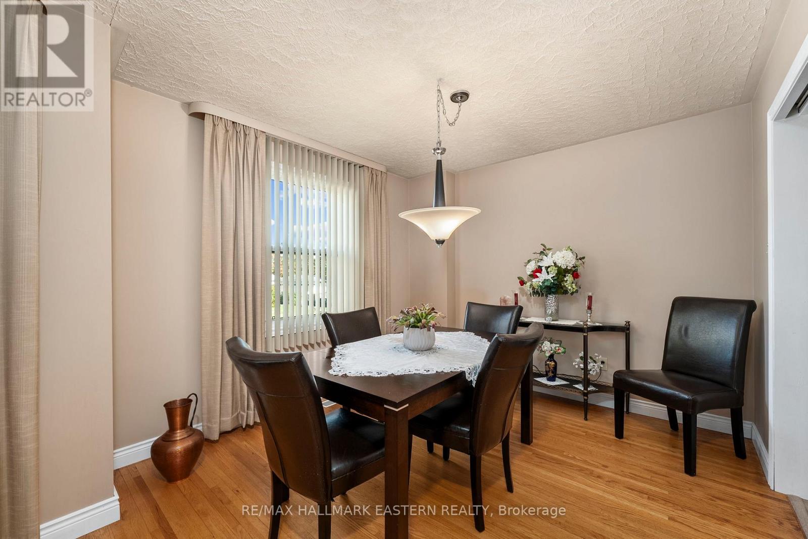 1275 Hopewell Avenue, Peterborough (Northcrest Ward 5), Ontario  K9H 6T2 - Photo 8 - X12469033