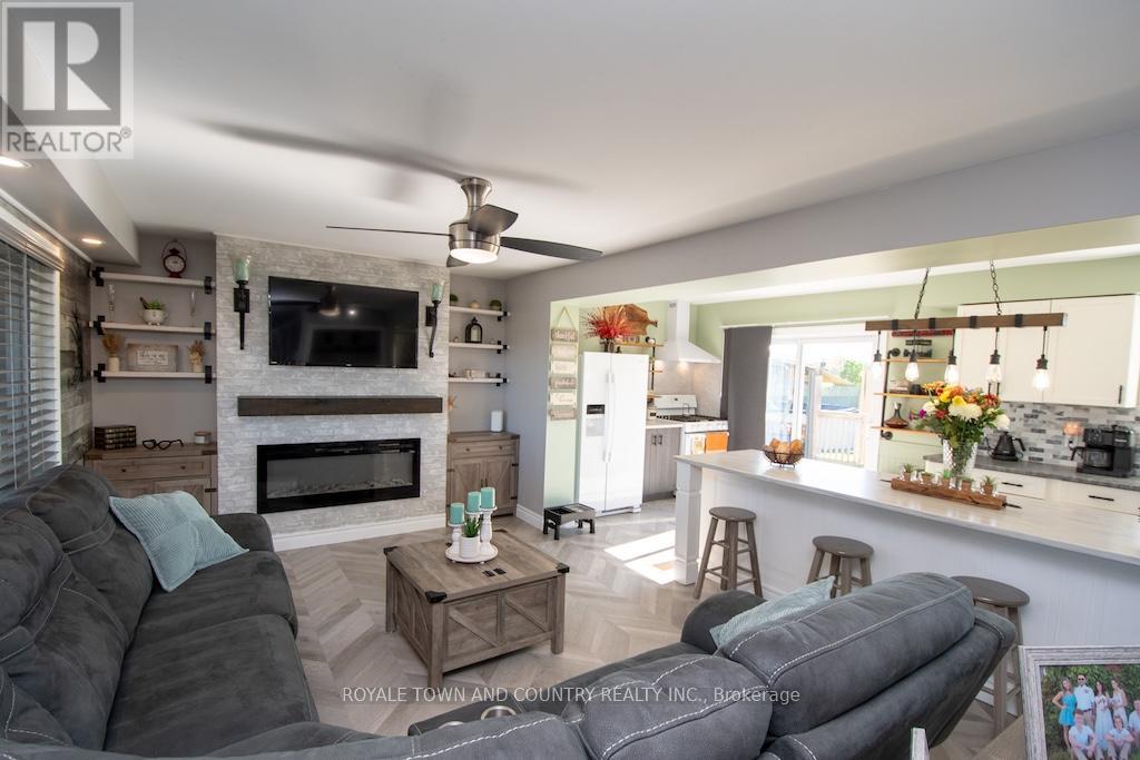 1412 7a Highway, Kawartha Lakes (Manvers), Ontario  L0A 1A0 - Photo 11 - X12469045