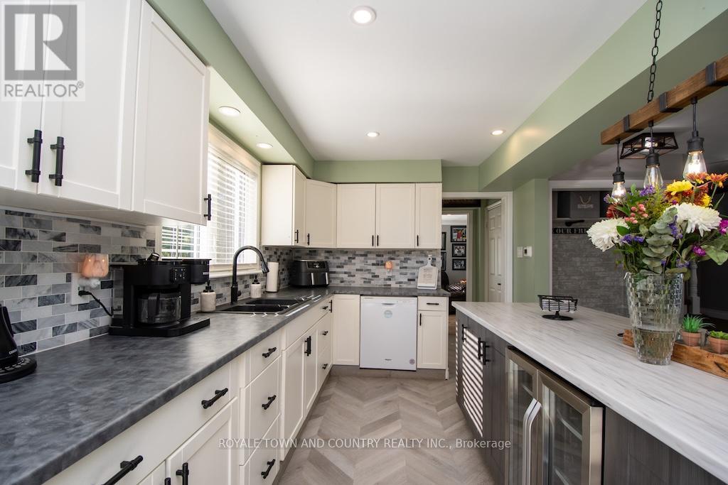 1412 7a Highway, Kawartha Lakes (Manvers), Ontario  L0A 1A0 - Photo 16 - X12469045