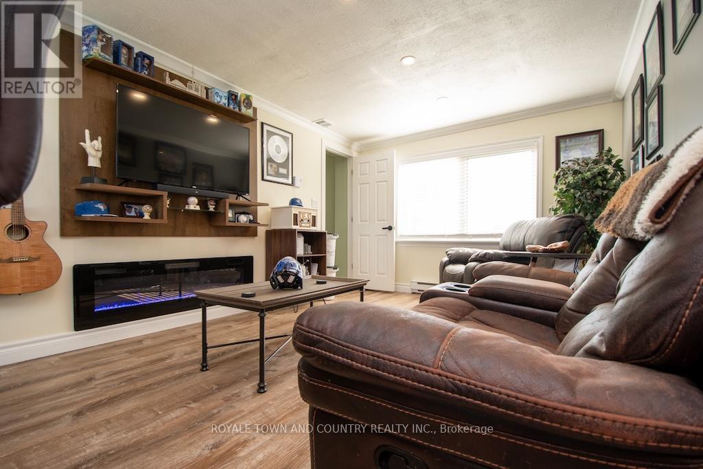 1412 7a Highway, Kawartha Lakes (Manvers), Ontario  L0A 1A0 - Photo 21 - X12469045