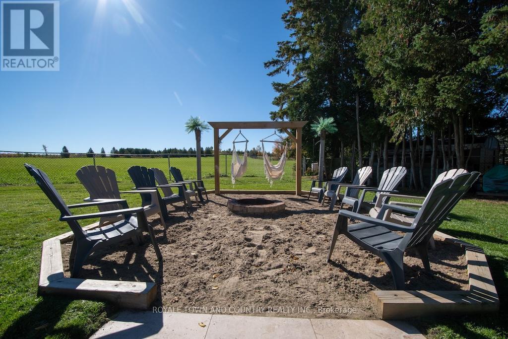 1412 7a Highway, Kawartha Lakes (Manvers), Ontario  L0A 1A0 - Photo 39 - X12469045
