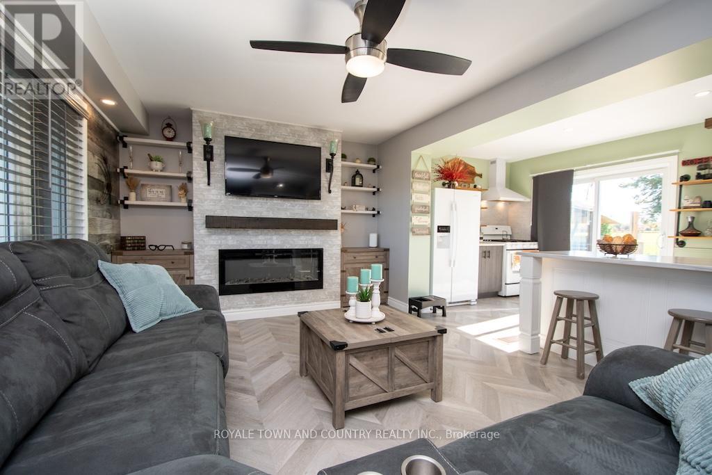 1412 7a Highway, Kawartha Lakes (Manvers), Ontario  L0A 1A0 - Photo 7 - X12469045