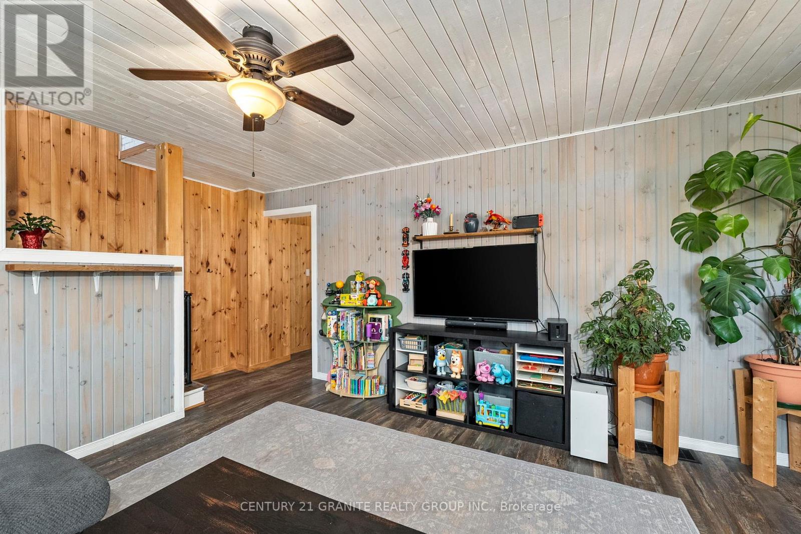 993 Detlor Road, Bancroft (Dungannon Ward), Ontario  K0L 1C0 - Photo 11 - X12469064