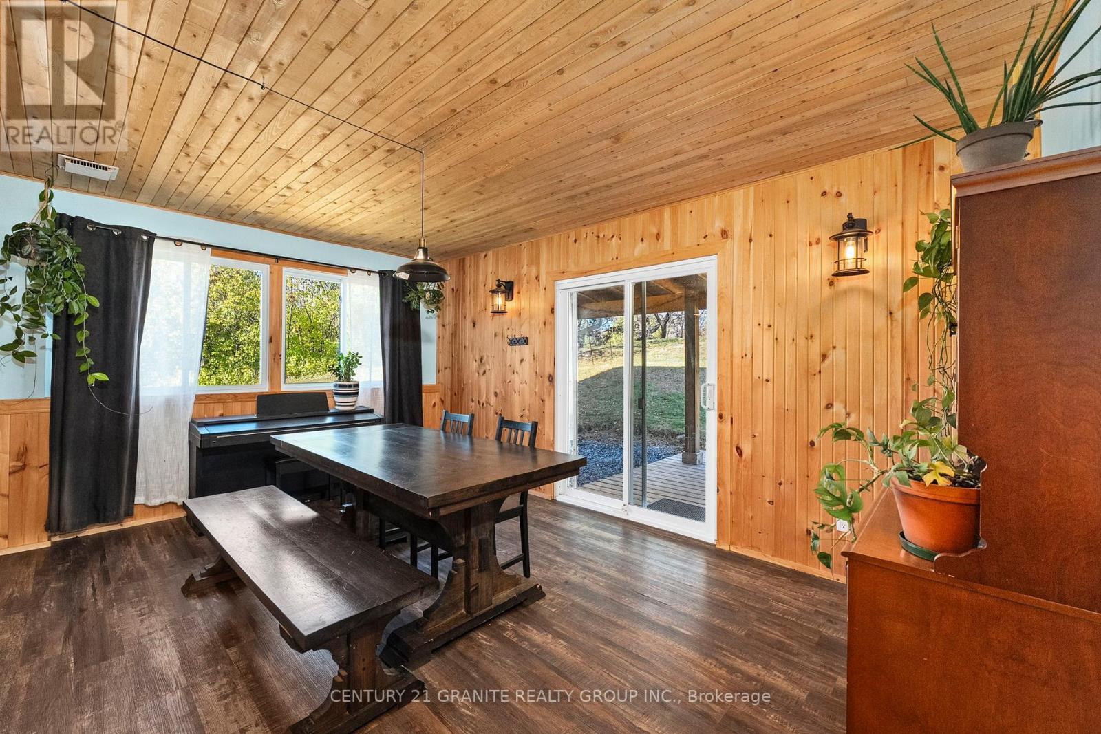 993 Detlor Road, Bancroft (Dungannon Ward), Ontario  K0L 1C0 - Photo 14 - X12469064