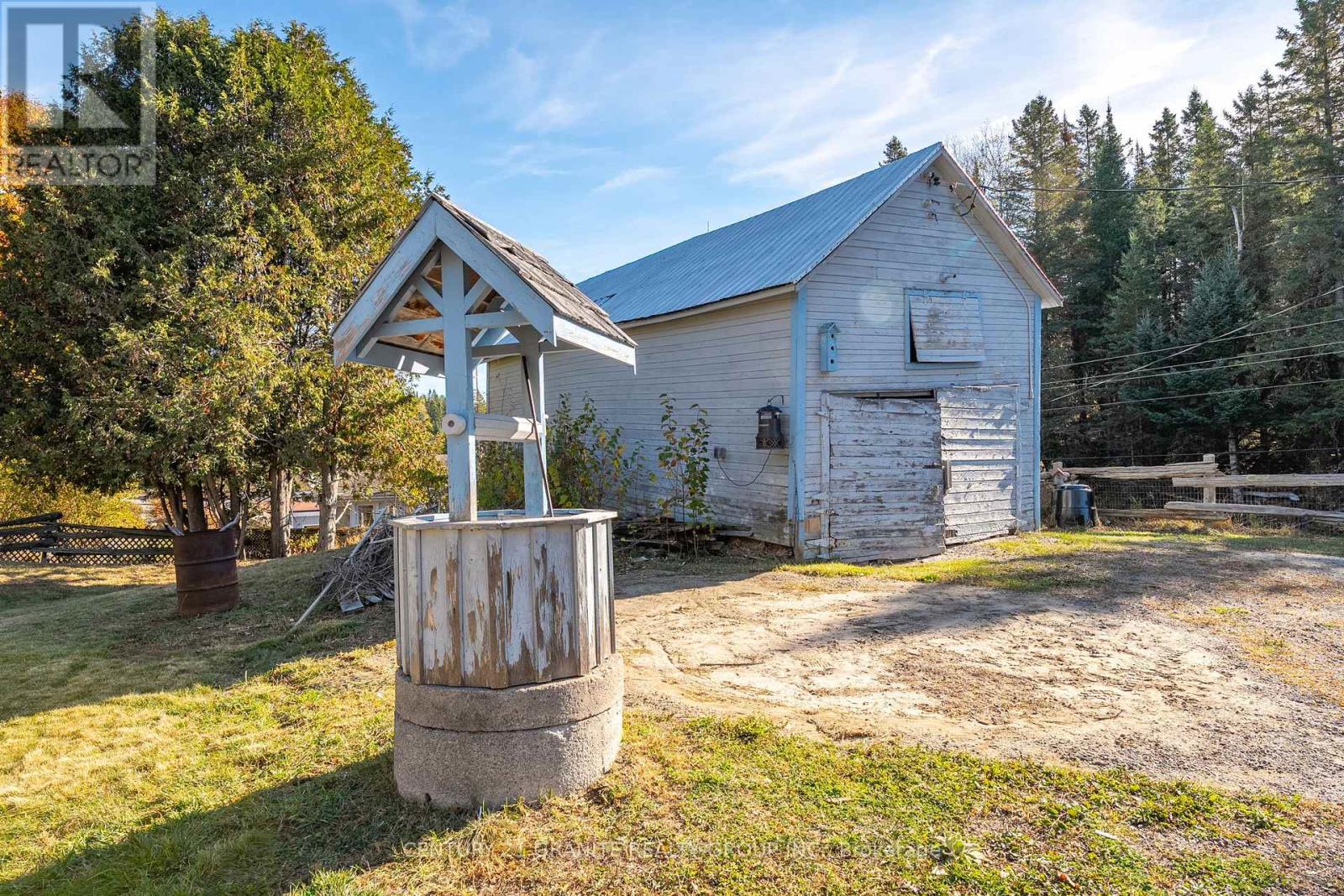 993 Detlor Road, Bancroft (Dungannon Ward), Ontario  K0L 1C0 - Photo 39 - X12469064