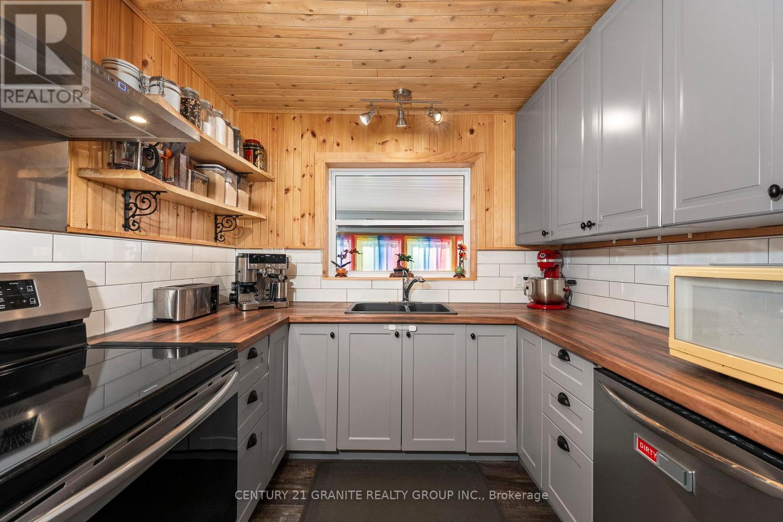 993 Detlor Road, Bancroft (Dungannon Ward), Ontario  K0L 1C0 - Photo 5 - X12469064