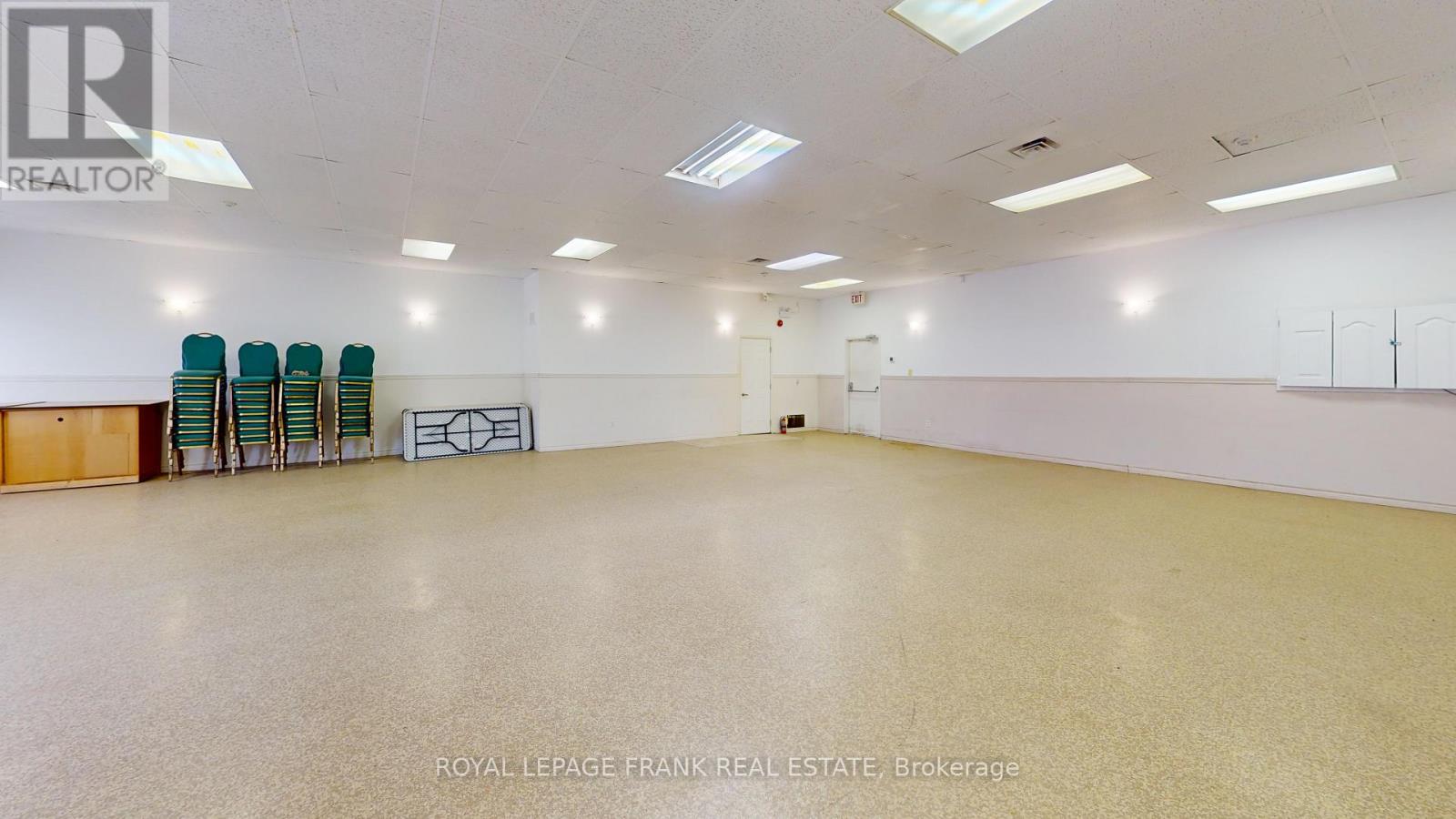 354(L) - 358 Lindsay Street S, Kawartha Lakes (Lindsay), Ontario  K9V 4R4 - Photo 4 - X12469281