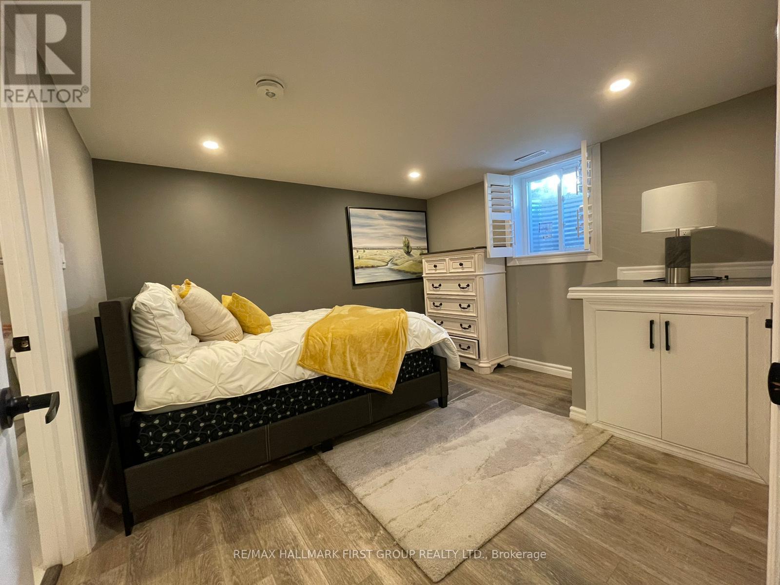 Lower - 1176 Milburn Street, Peterborough (Northcrest Ward 5), Ontario  K9H 6P2 - Photo 8 - X12469440