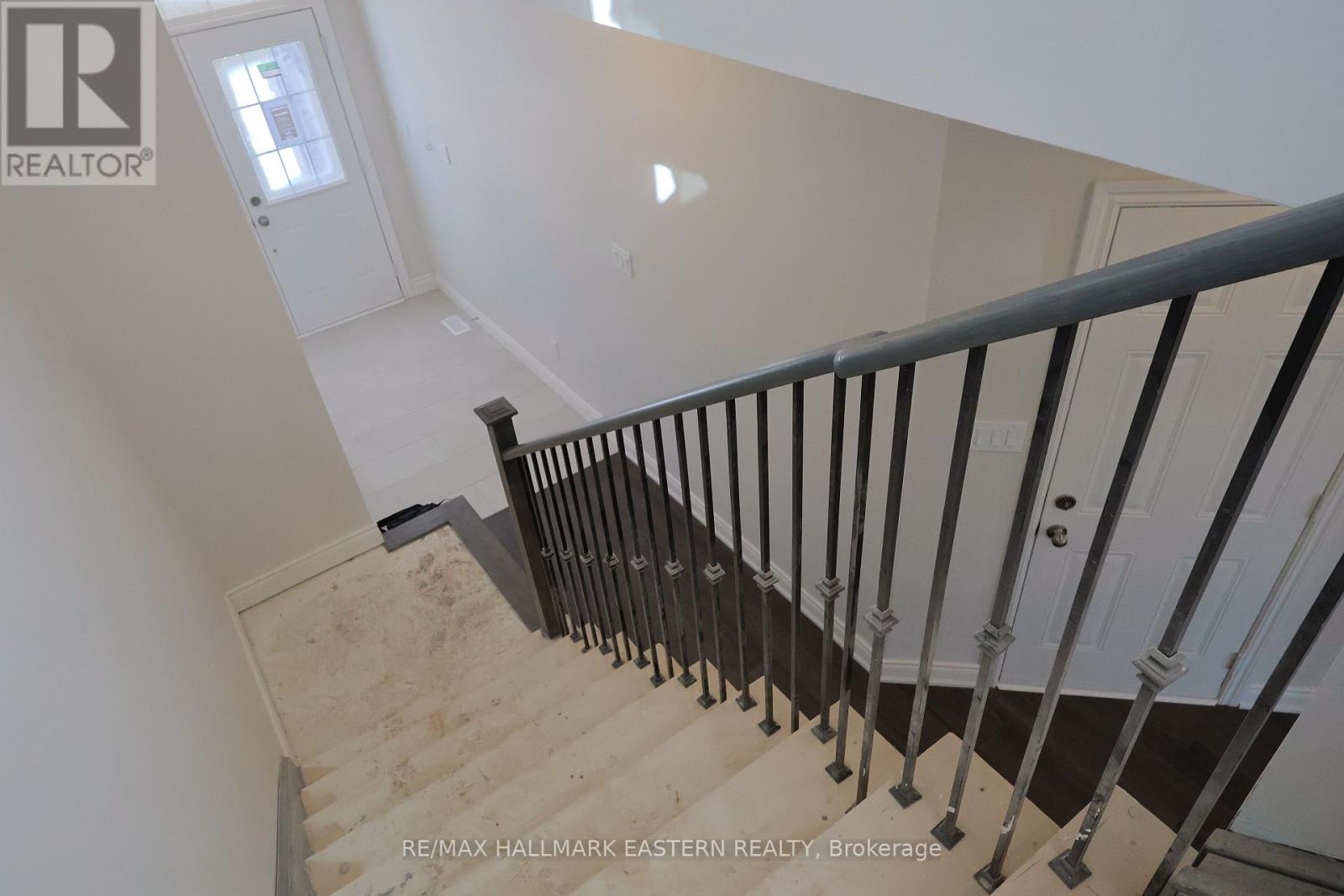 35 Coldbrook Drive, Cavan Monaghan (Millbrook Village), Ontario  L0A 1G0 - Photo 13 - X12469593