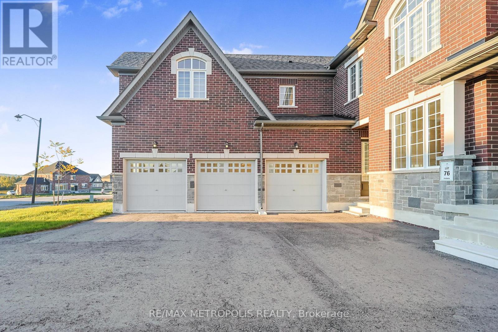 35 - 108 Golden Meadows Drive, Otonabee-South Monaghan, Ontario  K9J 0K8 - Photo 10 - X12469529