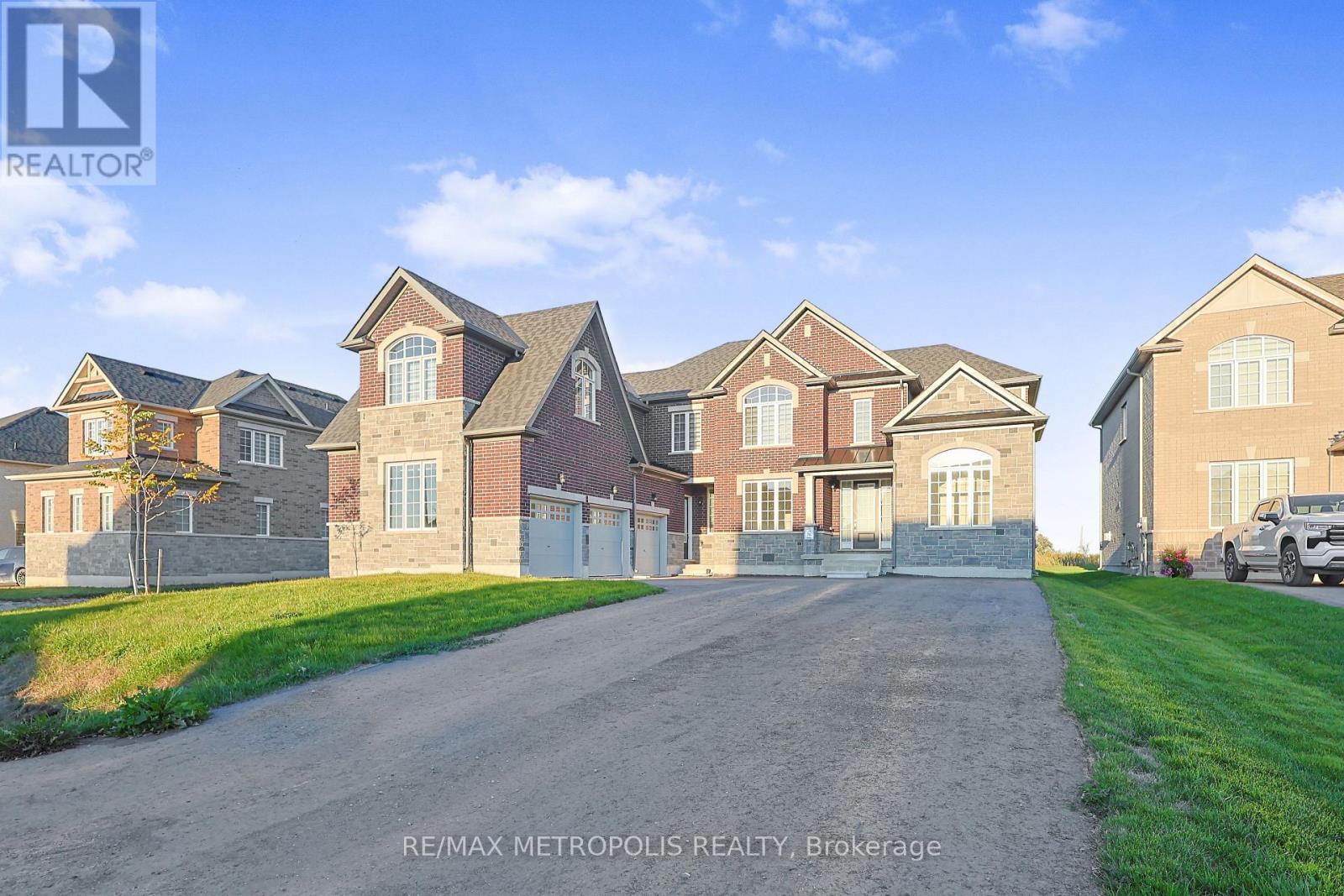 35 - 108 Golden Meadows Drive, Otonabee-South Monaghan, Ontario  K9J 0K8 - Photo 25 - X12469529