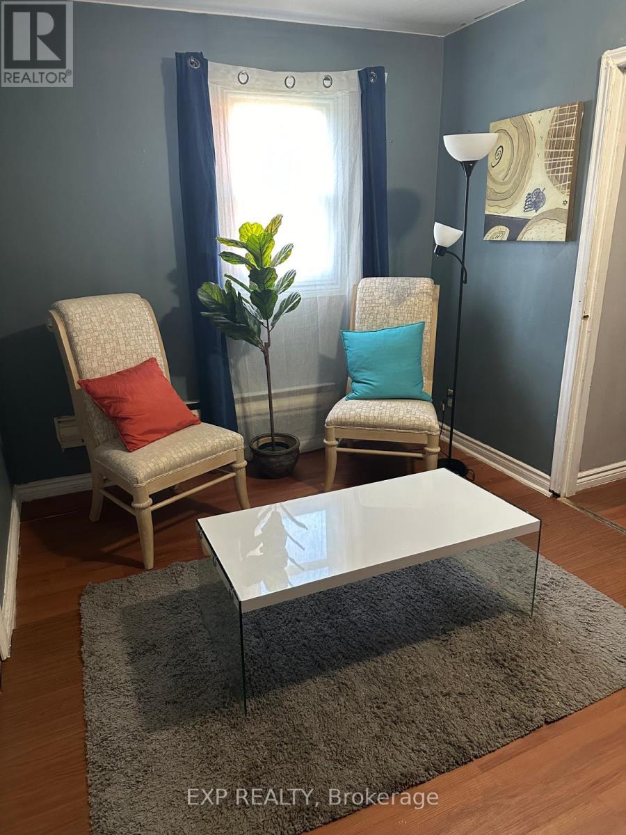 541 Aylmer Street N, Peterborough (Town Ward 3), Ontario  K9H 3W6 - Photo 21 - X12469712