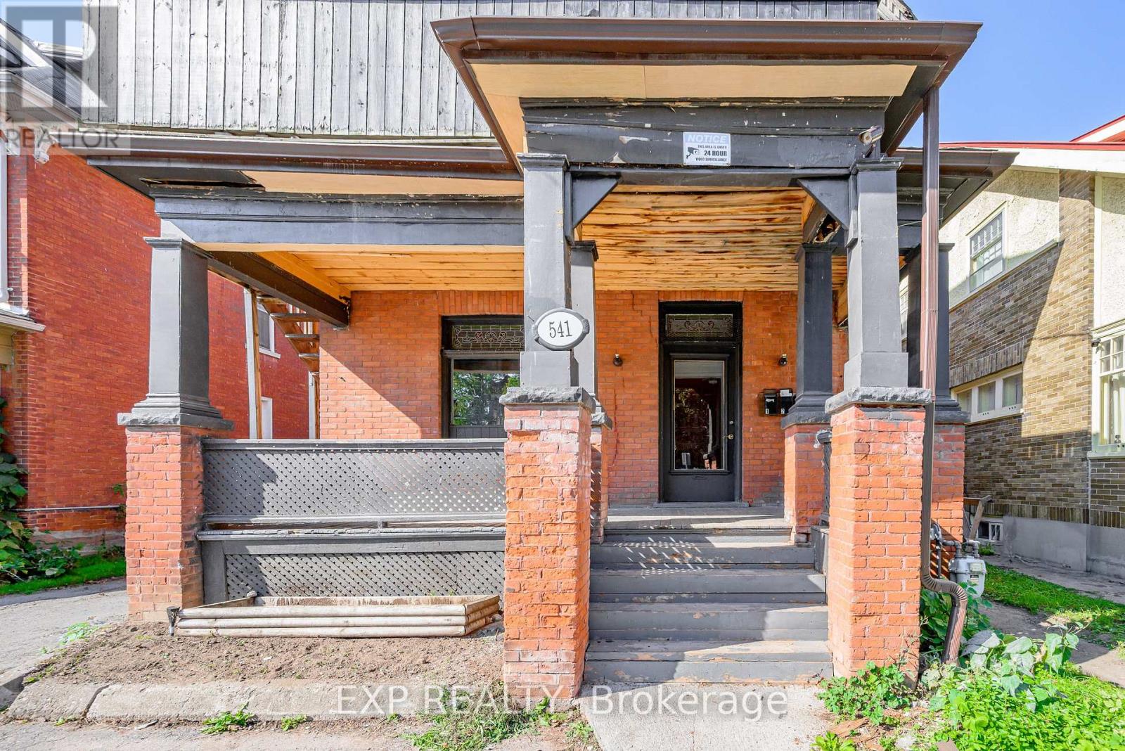 541 Aylmer Street N, Peterborough (Town Ward 3), Ontario  K9H 3W6 - Photo 3 - X12469712