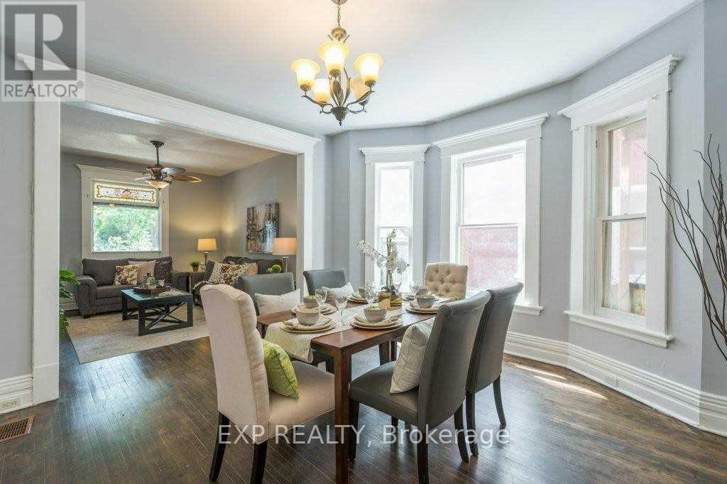 541 Aylmer Street N, Peterborough (Town Ward 3), Ontario  K9H 3W6 - Photo 7 - X12469716