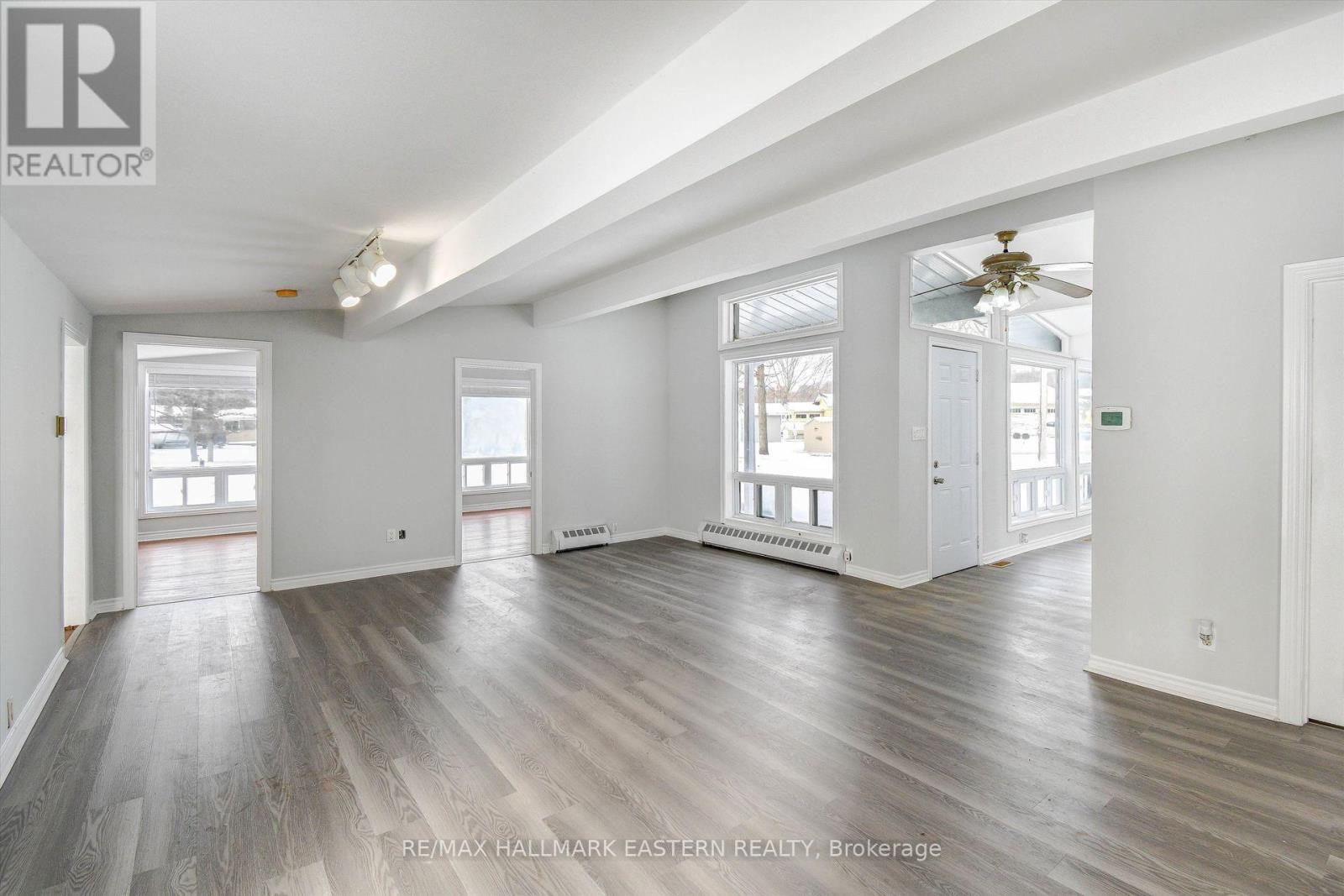 30 Edgewater Drive, Selwyn, Ontario  K0L 1T0 - Photo 5 - X12470312