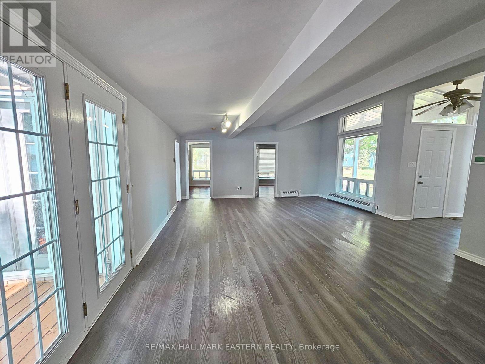 30 Edgewater Drive, Selwyn, Ontario  K0L 1T0 - Photo 6 - X12470312