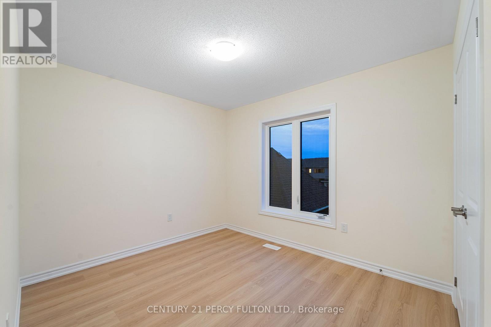 150 Alcorn Drive, Kawartha Lakes (Lindsay), Ontario  K9V 5V5 - Photo 20 - X12470658