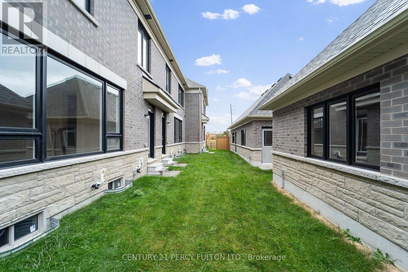 150 Alcorn Drive, Kawartha Lakes (Lindsay), Ontario  K9V 5V5 - Photo 25 - X12470658