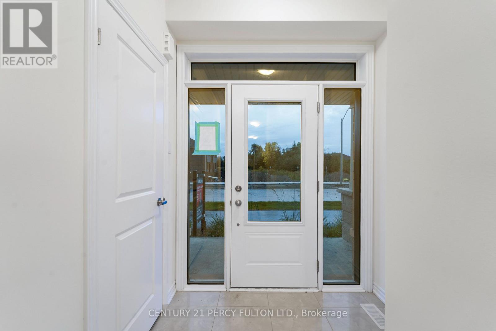 150 Alcorn Drive, Kawartha Lakes (Lindsay), Ontario  K9V 5V5 - Photo 3 - X12470658